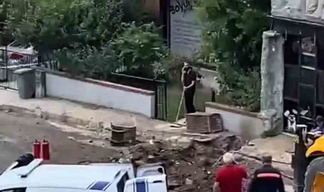 Mahallede korku dolu anlar: Gaz hattı delindi