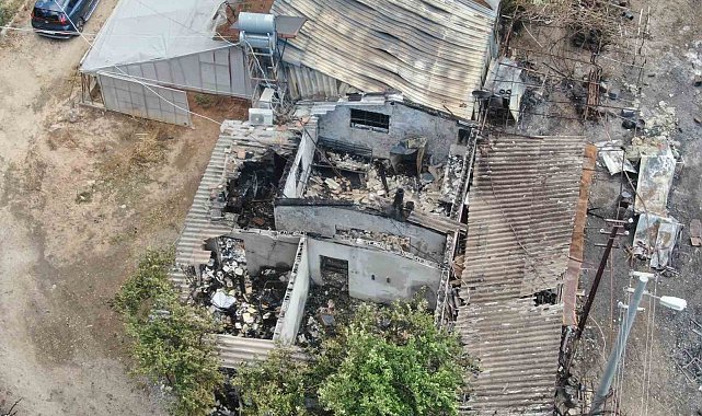 Mahalledeki yangın 80'lik çiftin evini ve hatıralarını yaktı