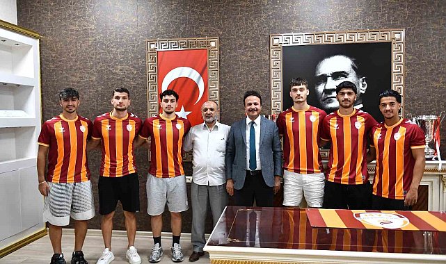 Malatya temsilcisinden gövde gösterisi: 6 yeni imza