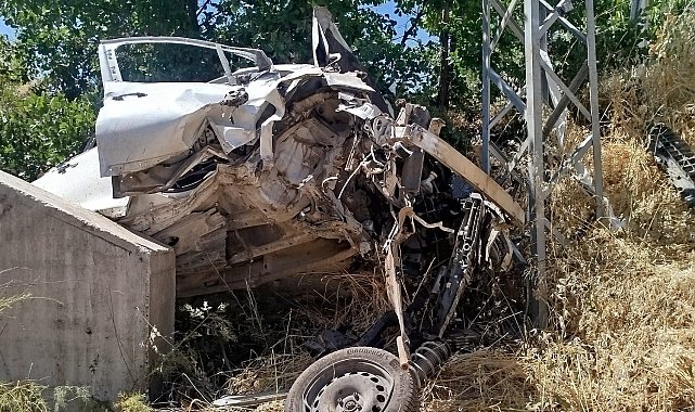 Malatya'da otomobil menfeze çarptı: 1 ağır yaralı