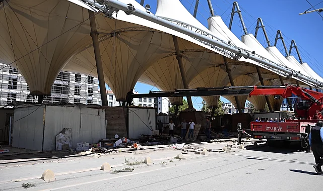 Malatya'da konteynerler kaldırılıyor