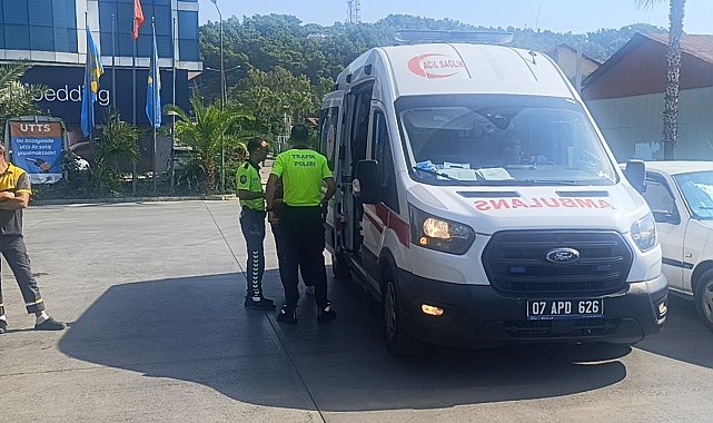 Manavgat'ta motosiklet kazası: 2 yaralı