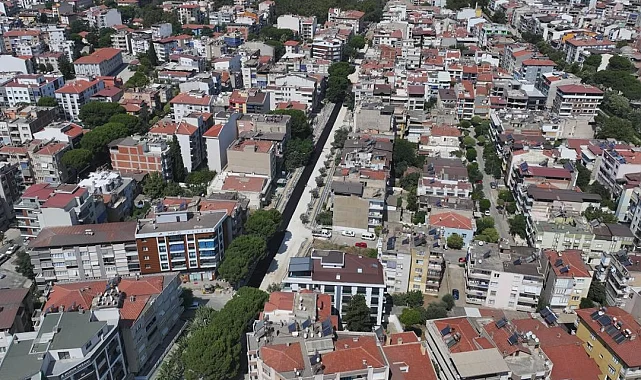 Manisa Salihli'de 4 caddeye sıcak asfalt