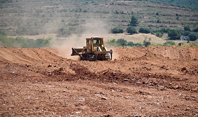 Manisa Salihli'ye hayvancılık, sulama ve yangınlar için gölet hazırlığı