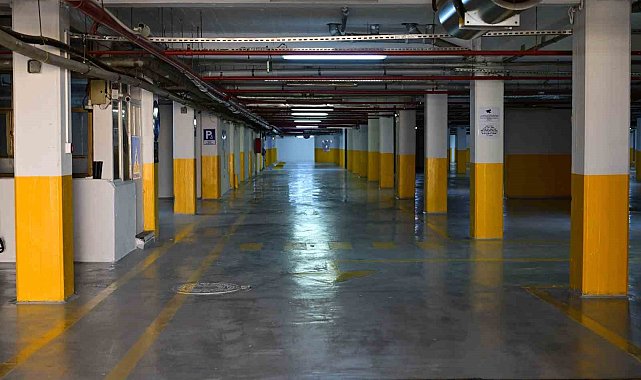 Manisa'da yeraltı otoparkı baştan aşağı yenilendi
