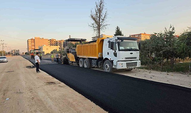 Mardin Büyükşehir Belediyesi Kızıltepe'de asfalt ve yol düzenleme çalışmalarını sürdürüyor