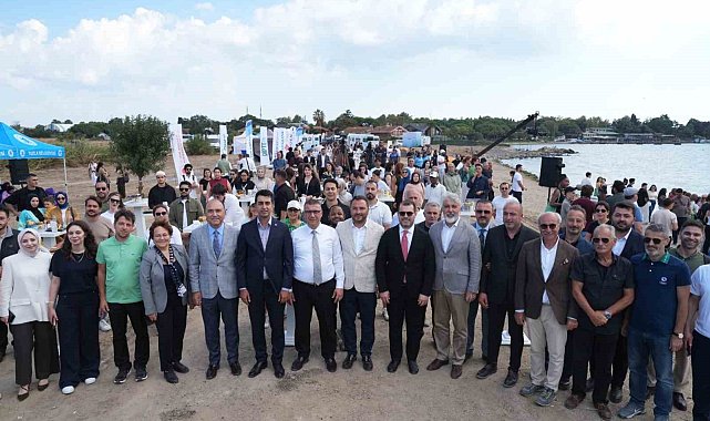Marmara Denizi'ne nefes olacak 'Dipte İz' deniz çayırları projesi Tuzla'da tanıtıldı