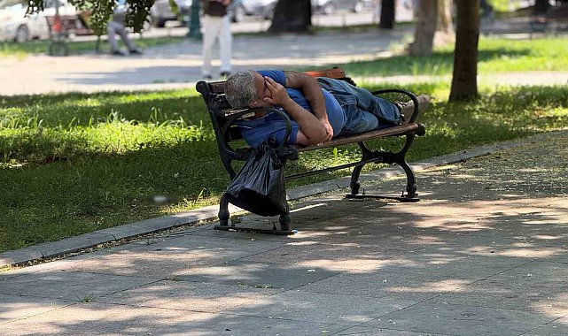 Megakent İstanbul'da sıcak hava ve nem bunalttı