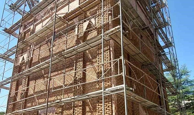 Melik Emir Gazi Türbesi restore ediliyor