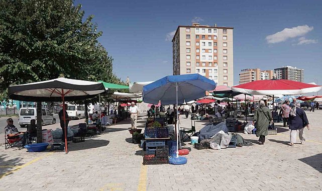 Melikgazi Belediyesi üretici pazarlarında organik ürünler vatandaşla buluşuyor