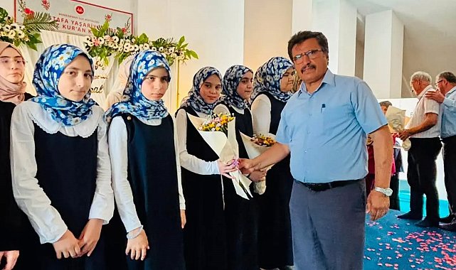 Merkezefendi'de hafızlık gururu 7. sınıfa başlamadan hıfzını tamamladı