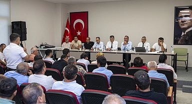 Mersin Silifke'de muhtarlar yerel yöneticilerle buluştu