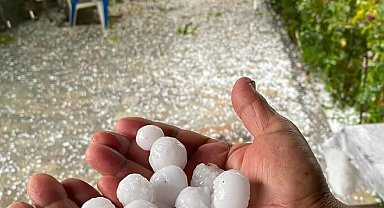 Mersin'de dolu yağışı etkili oldu