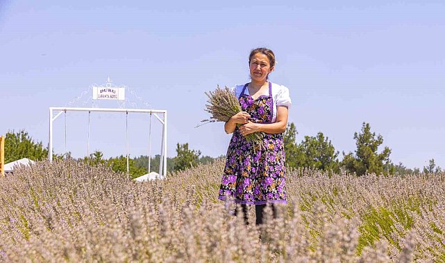 Mersin'de kadın girişimci lavantayı kazanca dönüştürdü