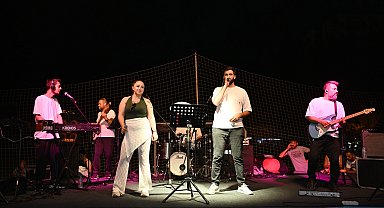 Mersin'de 'Yaz Dostum' konserleri coşkuya devam ediyor