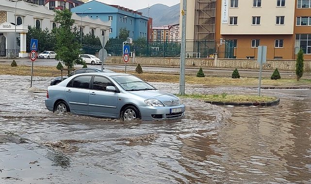 Meteorolojiden kuvvetli yağış uyarısı