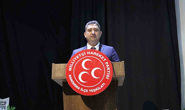 MHP Bandırma'da 8 yıllık başkanlık görevini Harun Algül devraldı