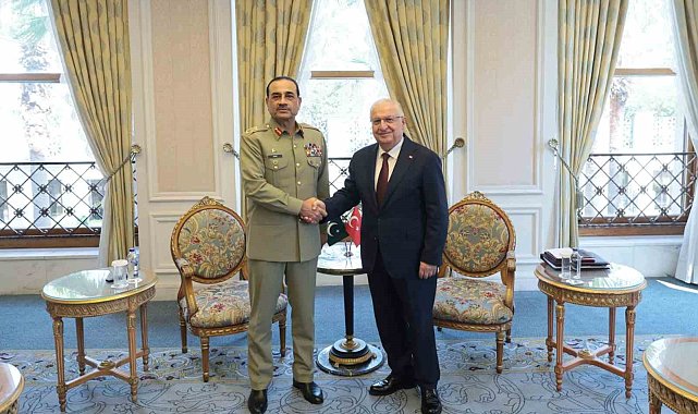 Millî Savunma Bakanı Yaşar Güler, Pakistan Kara Kuvvetleri ve Savunma Kuvvetleri Komutanı Mareşal Syed Asim Munir ile görüştü