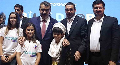 Milli Eğitim Bakanı Tekin, yaz okulu öğrencileriyle buluştu