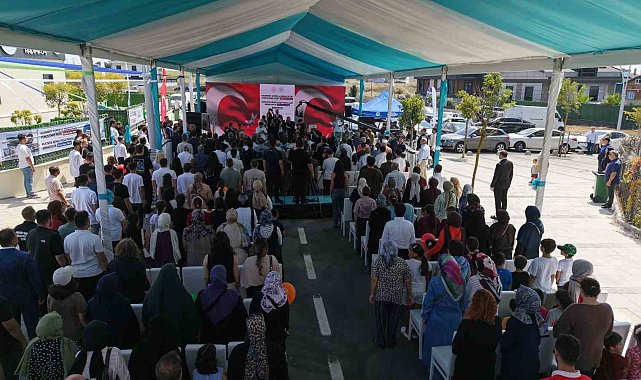 Milli Eğitim Bakanı Yusuf Tekin: "Kim olursa olsun bir eğitim kurumu yapmak istiyorsa anayasal olarak bizimle beraber çalışmak zorundadır"