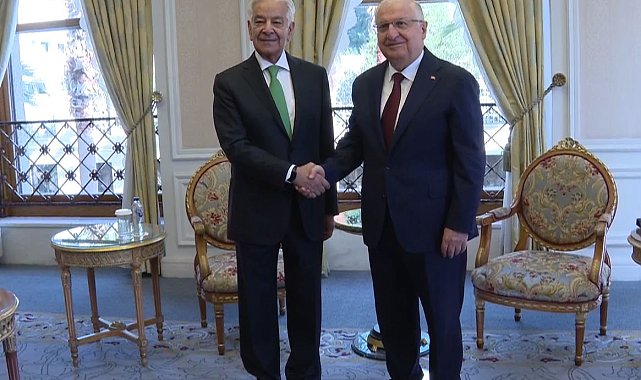 Milli Savunma Bakanı Yaşar Güler ile Pakistan Savunma Bakanı Khawaja Muhammad Asi görüştü