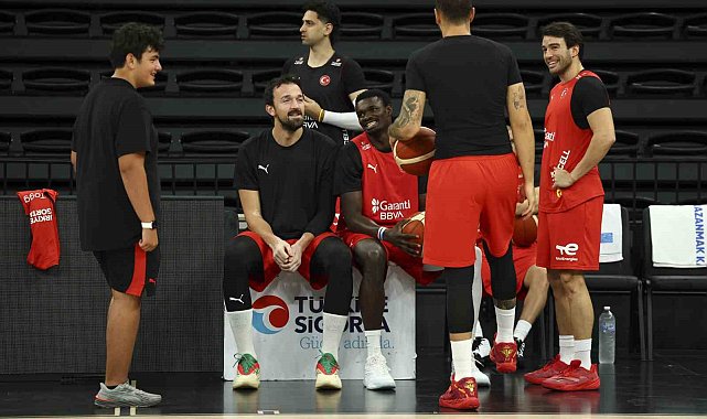 Milliler, Litvanya maçı hazırlıklarını sürdürdü