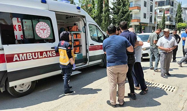 Minibüs ile motosiklet çarpıştı: 2 Yaralı