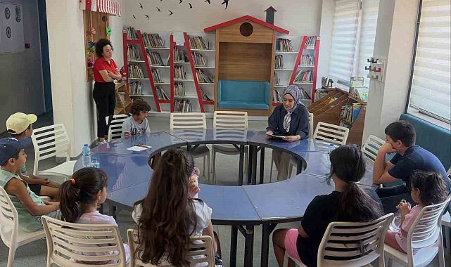 Minikler "Sihirli Kütüphanenin Kayıp Anahtarı" etkinliğinde kitapların dünyasını keşfetti