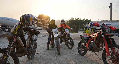 Motorlarını yarış için değil ateş savaşçıları için sürdüler