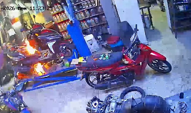 Motosiklet tamirhanesinde ilginç anlar