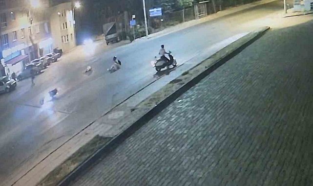 Motosikletin çarptığı 16 yaşındaki kız yoğun bakımda, acılı baba yola çözüm bekliyor