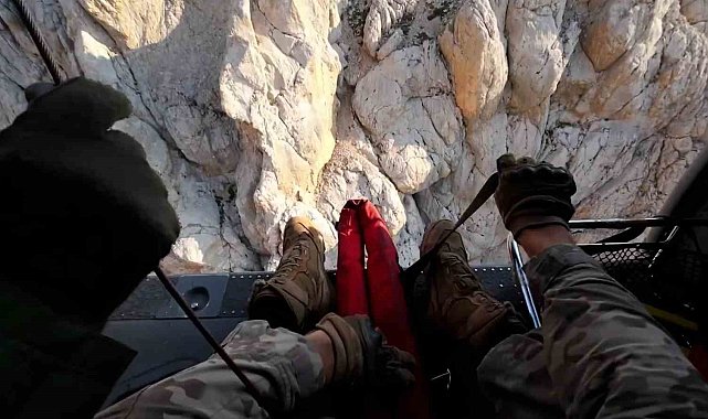MSB, Aladağlar'daki İngiliz dağcının kurtarılma görüntülerini paylaştı