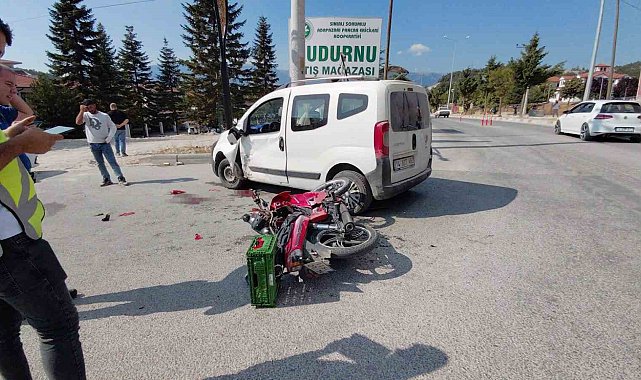 Mudurnu'da otomobil ile motosiklet çarpıştı, 1 ağır yaralı