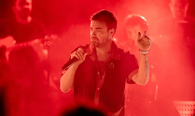 Murat Dalkılıç, hem sahnede hem formda