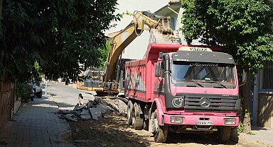 Nazilli'de 6 sokakta eş zamanlı asfalt mesaisi
