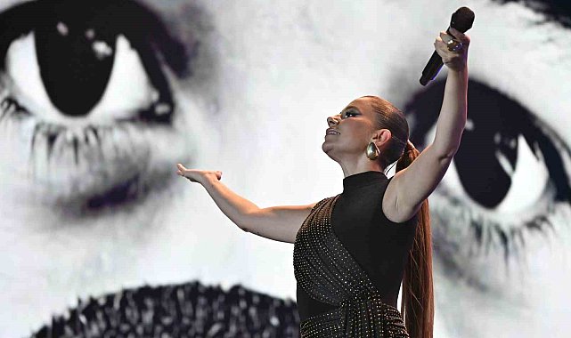 Nevşehir Kültür Yolu Festivali'nde Merve Özbey rüzgarı