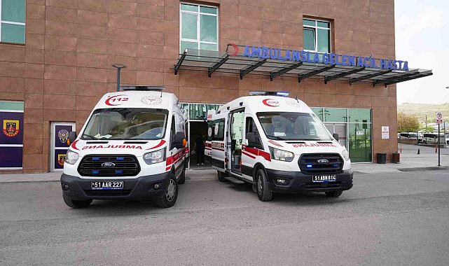 Niğde'de yedikleri yemekten rahatsızlanan 41 kişi hastaneye başvurdu