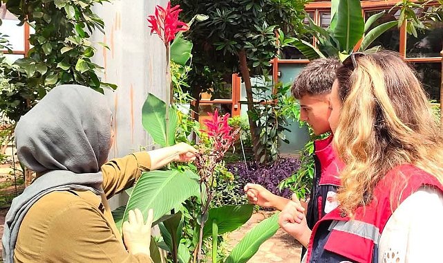 Öğrencilerden Tıbbi ve Aromatik Bitkiler Merkez Müdürlüğünü teknik gezi
