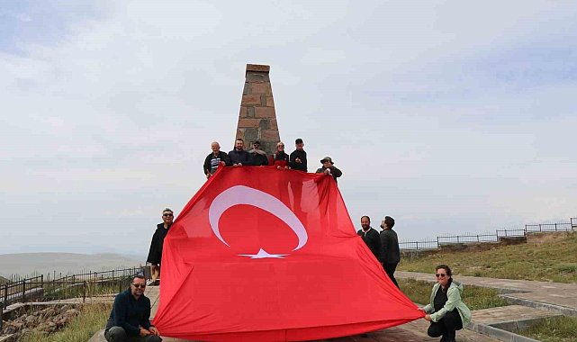 Oltu Yürüyüş Grubu, 30 Ağustos'ta Allahuekber şehitlerini andı