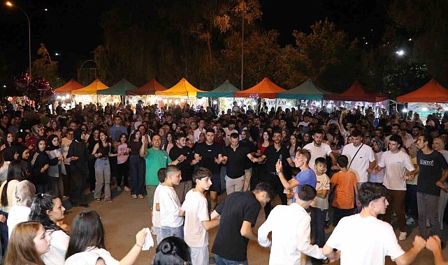 Oltu'da festival coşkusu konserle zirveye ulaştı