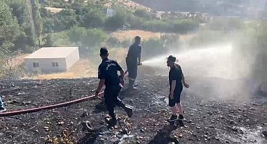 Örtü yangını söndürüldü
