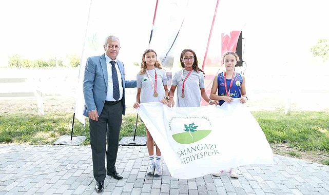 Osmangazi Belediyesi gençleri spor yapmaya teşvik ediyor
