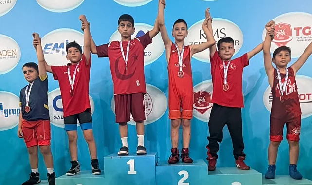 Osmangazi Belediyespor uluslararası turnuvada 5 madalya kazandı