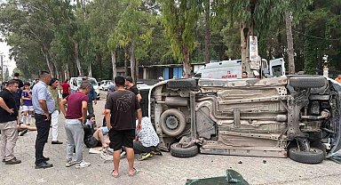 Osmaniye'de otomobil hafif ticari araçla çarpıştı: 5 yaralı