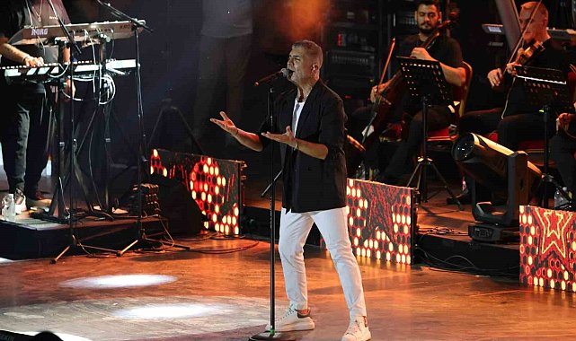 Özcan Deniz'den muhteşem final