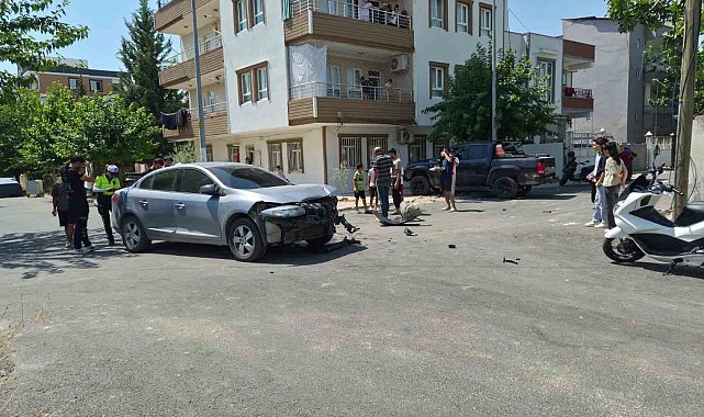 Pikap ile otomobil çarpıştı: 1 yaralı