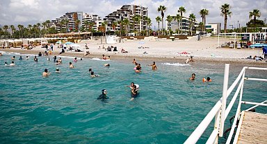 Plajda kalp sağlığına dikkat! Susamayı beklemeden su için