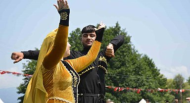 Posof Kültür ve Sanat Festivali renkli görüntülere sahne oldu