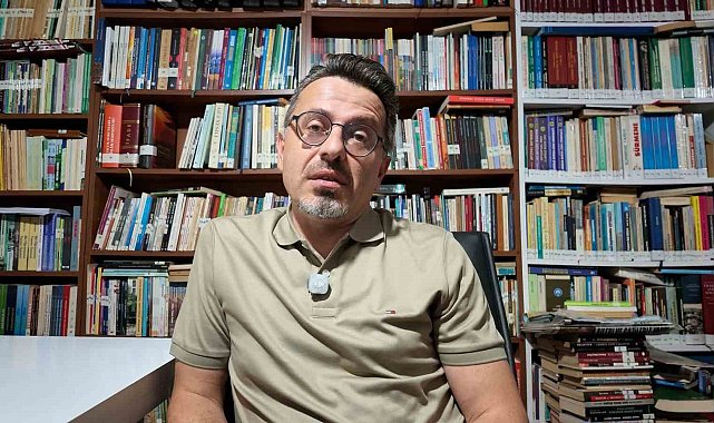 Prof. Dr. Resul Yavuz: "Yunan 1. Ordusu dalga beklerken tsunamiyle karşılaştı"