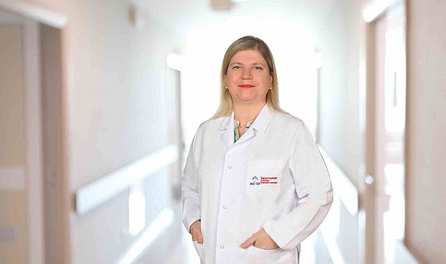 "Gece geç saatte yemek yemek vücudun biyolojik ritmini bozabilir"